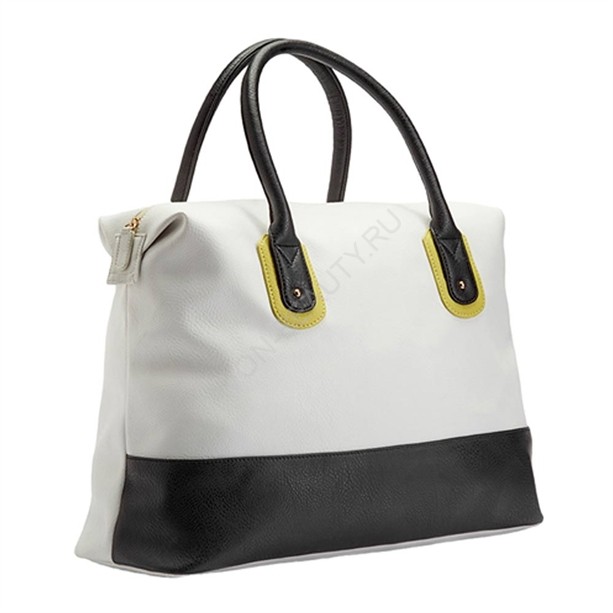 Дорожная сумка &quot;Вивьен&quot; Сумка-викендер из искусственно кожи с сочетанием черного, белого и салатового цветов. Сумка снабжена удобными прочными ручками.