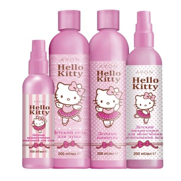 Набор Avon Hello Kitty из 4-х продуктов В набор входит:• Детский шампунь Avon Hello Kitty (200 мл)• Детский гель для душа Avon Hello Kitty (200 мл)• Детская ароматическая вода-спрей для тела Avon Hello Kitty (100 мл)&bu