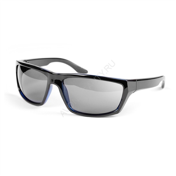 Мужские солнцезащитные очки Мужские солнцезащитные очки имеют оправу и дужки из пластика черного цвета. Линзы изготовлены из поликарбоната темно-серого оттенка.  Категория фильтра: 3.