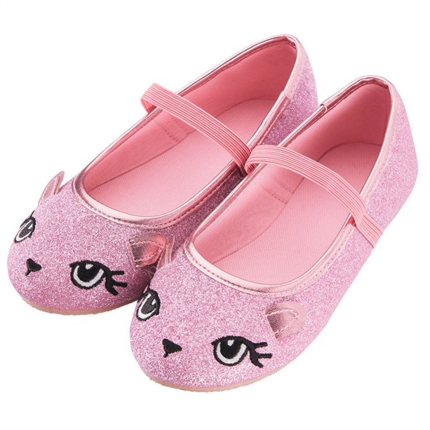 Детская обувь размер 26 Забавные детские туфельки для маленькой принцессы декорированы изображением кошачьей мордочки. Представлены в размерах 26, 27 и 28.Материалы: ПУ (верх); хлопок (подкладка); ТПР (подошва).